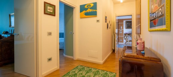 5 rooms Apartment in Naples, Italy No. 113142 14