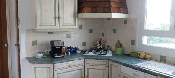 3 bedrooms House in Le Neubourg, France No. 358732 11