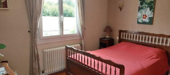 3 bedrooms House in Le Neubourg, France No. 358732 15