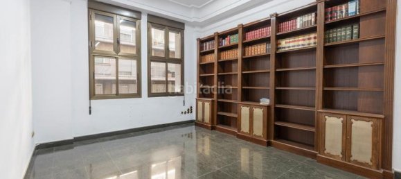 Коммерческая недвижимость 500м² в Гранада, Испания № 176853 49