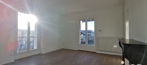 Apartamento de 2 dormitorios en Lamorlaye, France No. 218479 3