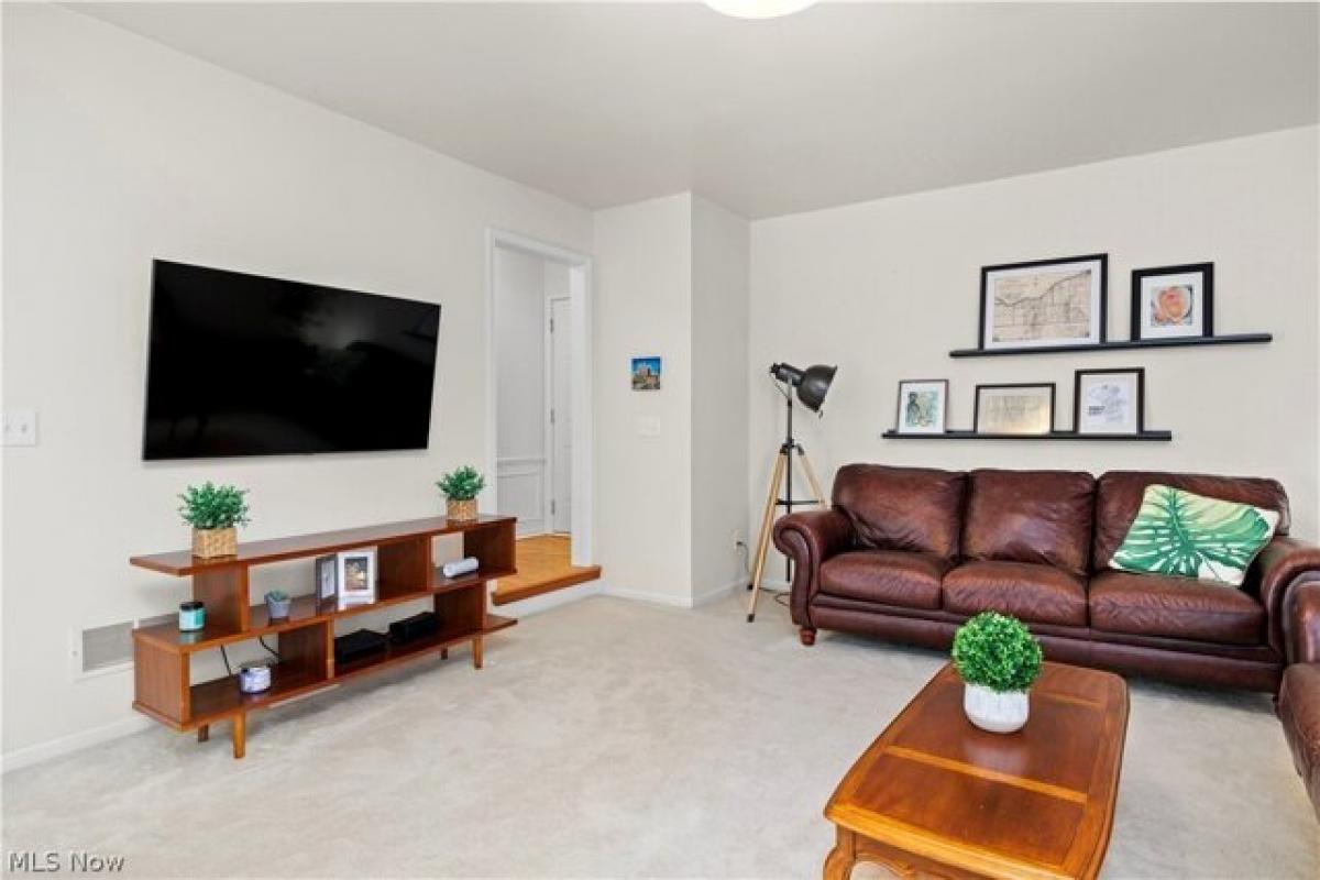 4 bedrooms House in Strongsville, USA No. 376909