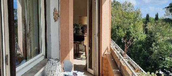 4 rooms Apartment in Rome, Italy No. 185706 12
