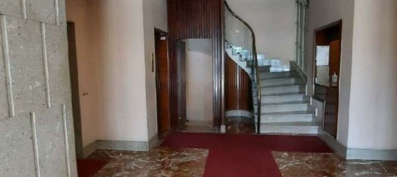 4 rooms Apartment in Rome, Italy No. 185706 3