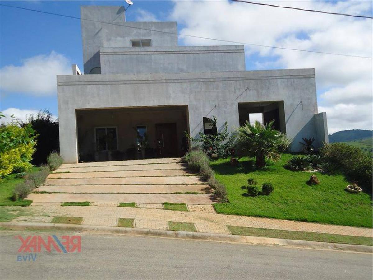 Casa de 3 dormitorios en Sao Paulo, Brazil No. 497047