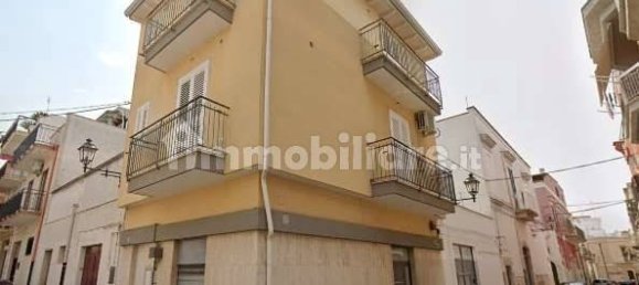 5 rooms Apartment in Andria, Italy No. 346960 3