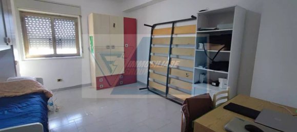 Apartamento de 3 dormitorios en Syracuse, Italy No. 275241 4