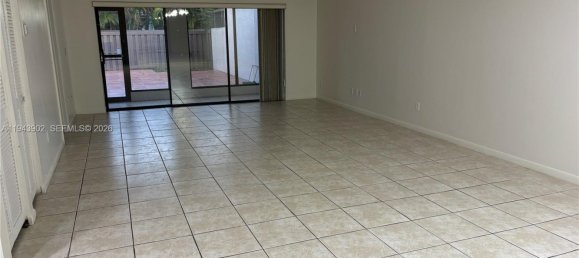 3 dormitorios dúplex en alquiler en Miami, Miami-Dade, Florida, USA № 614937 25