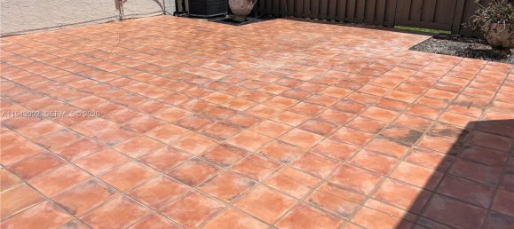 3 dormitorios dúplex en alquiler en Miami, Miami-Dade, Florida, USA № 614937 10