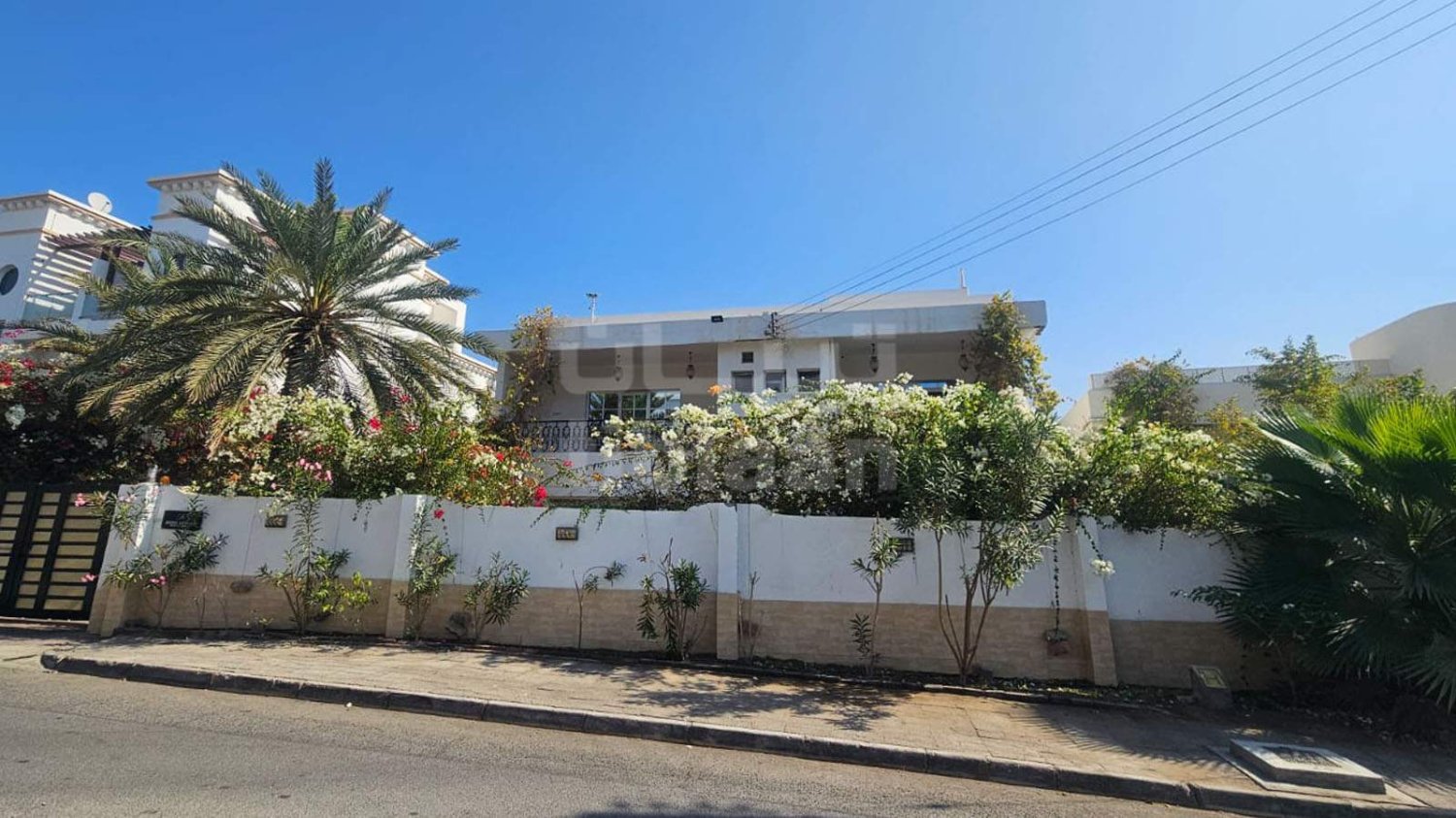 Вилла с 8 спальнями в Маскат, Оман № 150