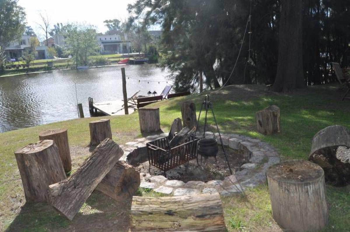 4 chambres Maison à Tigre, Argentina No. 56668