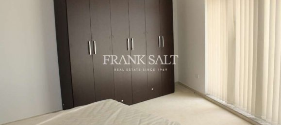 1 غرف نوم بانتهاوس في Paola, Malta رقم 6240 5