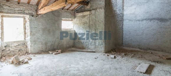 12-salle Maison à San Severino Marche, Italy No. 149828 23