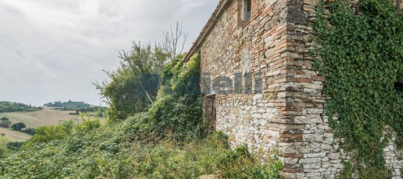 12-salle Maison à San Severino Marche, Italy No. 149828 12