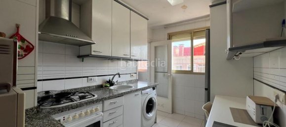 3 غرف نوم شقة في Cornella De Llobregat, Spain رقم 144422 6