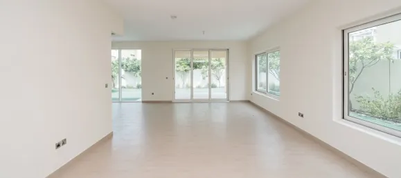 4 bedrooms Villa in Jumeirah Park, UAE No. 106119 3