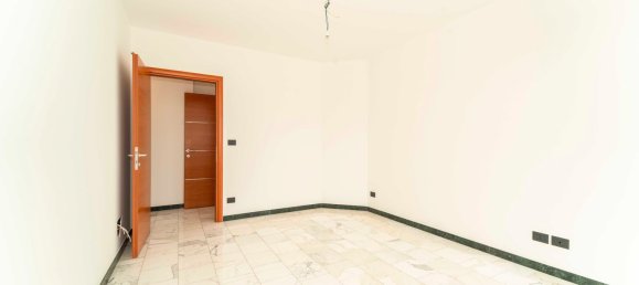 3 rooms Penthouse in Turin, Italy No. 12606 16