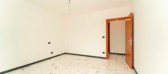 3 rooms Penthouse in Turin, Italy No. 12606 12