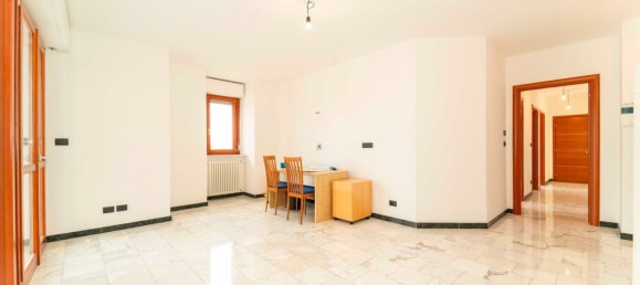 3 rooms Penthouse in Turin, Italy No. 12606 22