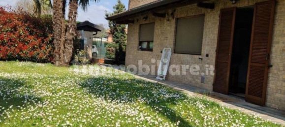 3 bedrooms Apartment in Carimate, Italy No. 335257 6