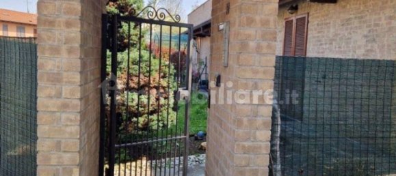 3 bedrooms Apartment in Carimate, Italy No. 335257 4