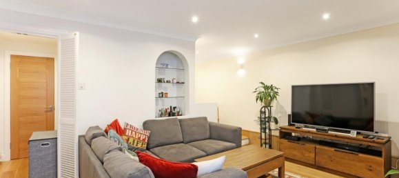 2 bedrooms Apartment in London, United Kingdom No. 14222 3