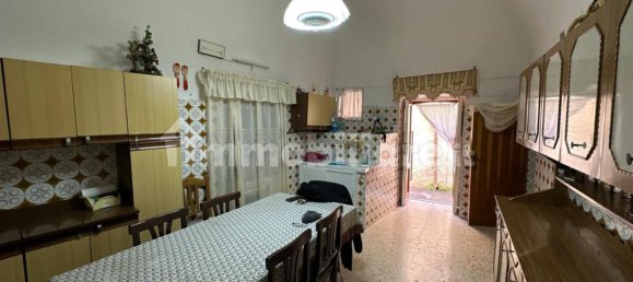3 Schlafzimmer Haus in Triggiano, Italy, Nr. 112001 4