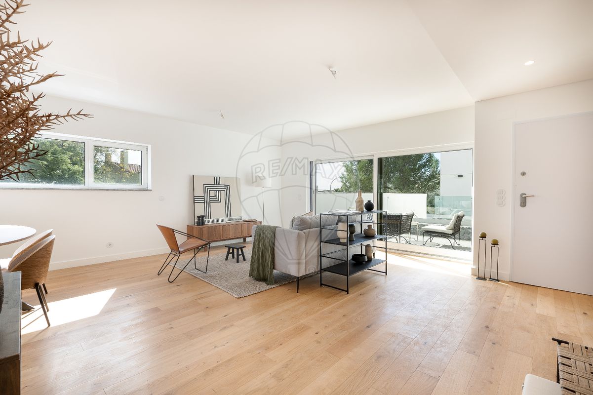 3 bedrooms House in Oeiras, Portugal No. 167253