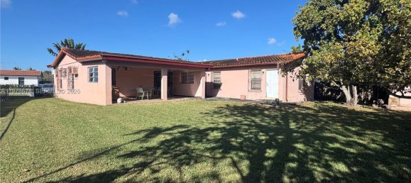 3 Schlafzimmer Villa in Miami, USA, Nr. 615435 7