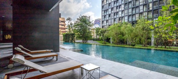 3 bedrooms Condo in Bangkok, Thailand No. 2779 2