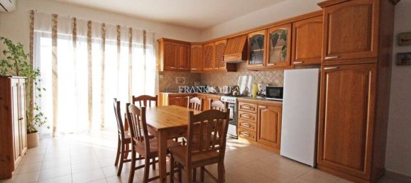 3 chambres Penthouse à Sliema, Malta No. 9387 30