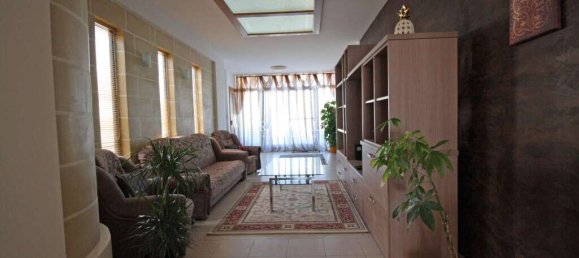 3 chambres Penthouse à Sliema, Malta No. 9387 18