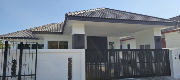 3 bedrooms House for sale in Bang Lamung, Chonburi, Eastern Thailand, Thailand № 72849 3