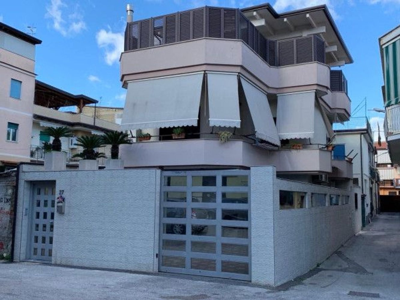 5 bedrooms Villa in Aversa, Italy No. 347311