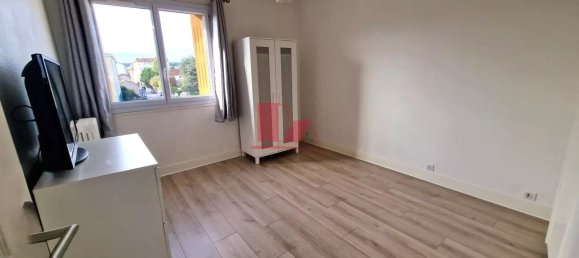 2 غرف نوم شقة في Viry-Chatillon, France رقم 169845 5