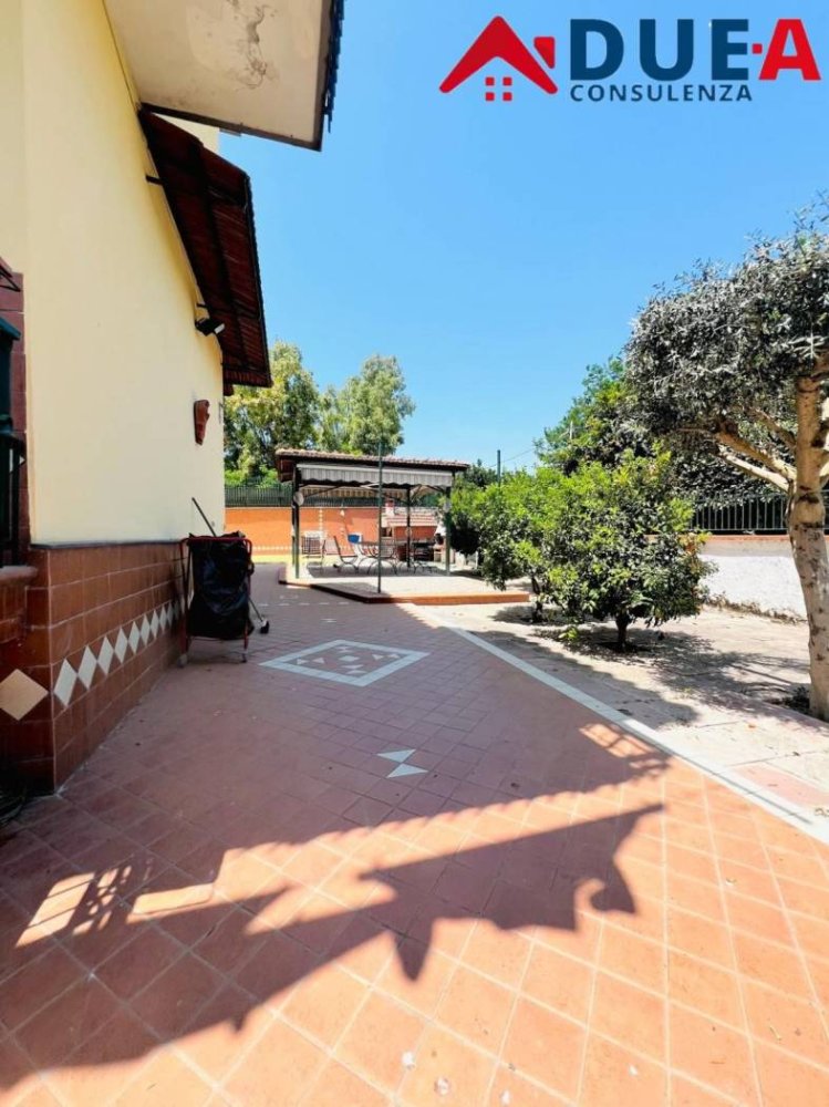 3 bedrooms Apartment in Giugliano in Campania, Italy No. 273679