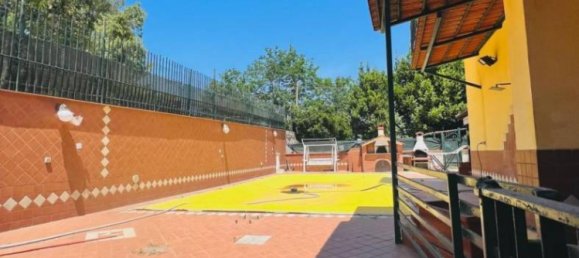 3 bedrooms Apartment in Giugliano in Campania, Italy No. 273679 6