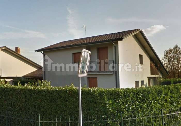 5-salle Maison à Inverigo, Italy No. 2873