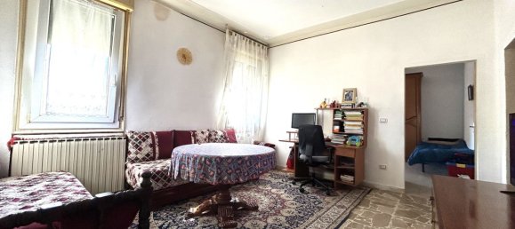 4 Schlafzimmer Wohnung in Sassuolo, Italy, Nr. 327211 2