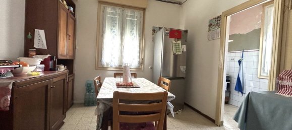4 Schlafzimmer Wohnung in Sassuolo, Italy, Nr. 327211 4