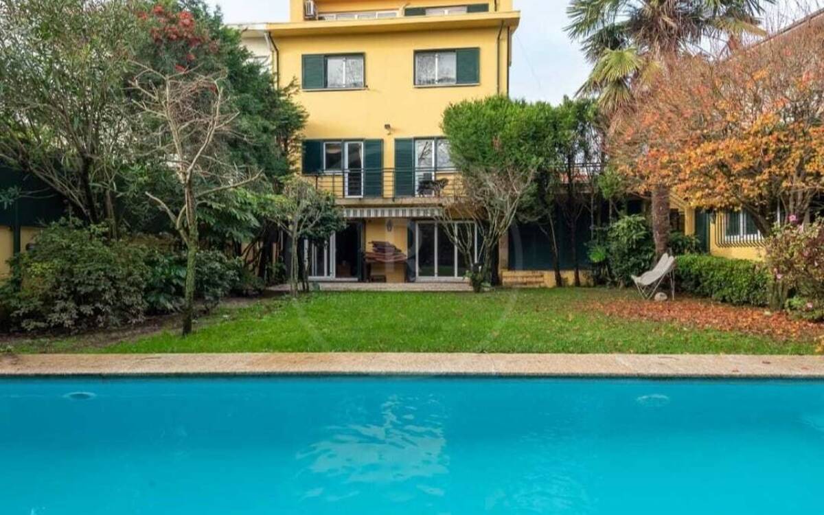 4 bedrooms House in Porto, Portugal No. 29142