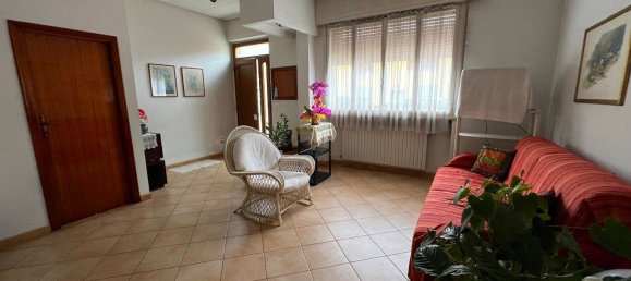 Дом с 2 спальнями в Пезаро, Италия № 278249 4