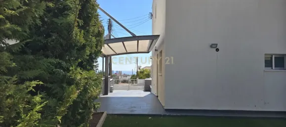 4 bedrooms Villa in Agios Athanasios, Cyprus No. 5780 2