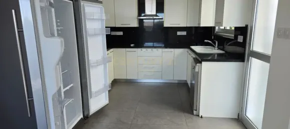 4 bedrooms Villa in Agios Athanasios, Cyprus No. 5780 4