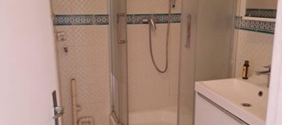 1 bedroom Apartment in Paris, France No. 309854 4