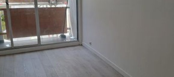 1 bedroom Apartment in Paris, France No. 309854 2