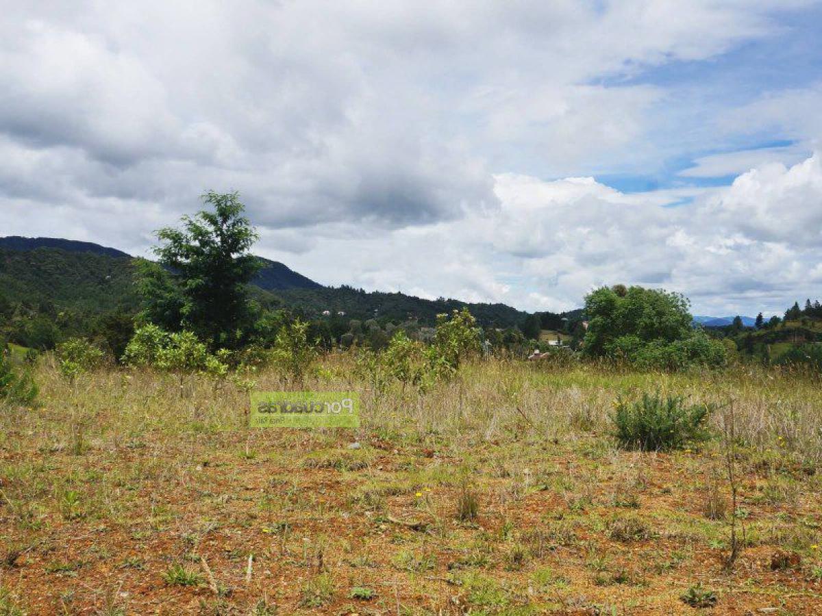 Terreno en Antioquia, Colombia No. 579