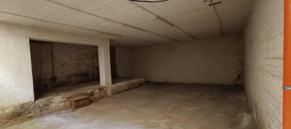 5 rooms Apartment in Casagiove, Italy No. 30943 7