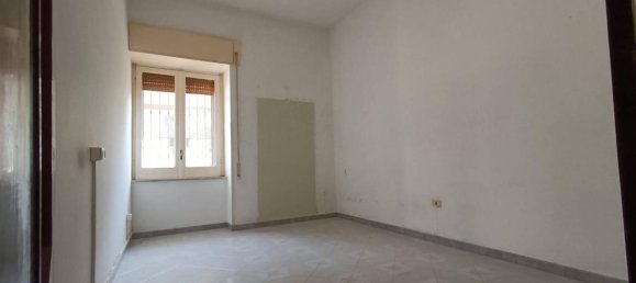 5 rooms Apartment in Casagiove, Italy No. 30943 5