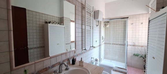 Квартира с 3 спальнями в Беневенто, Италия № 204615 29